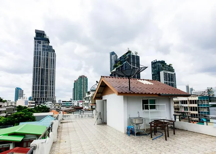 Sheikh In Bangkok